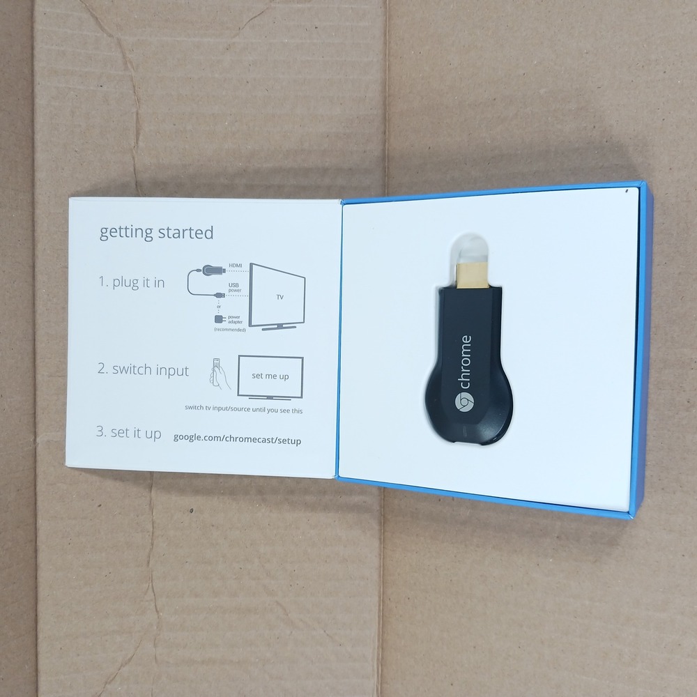Google Chromecast 1st Generation H2G2-42 Digital Media Streamer Black HDMI Stick - Picture 5 of 6